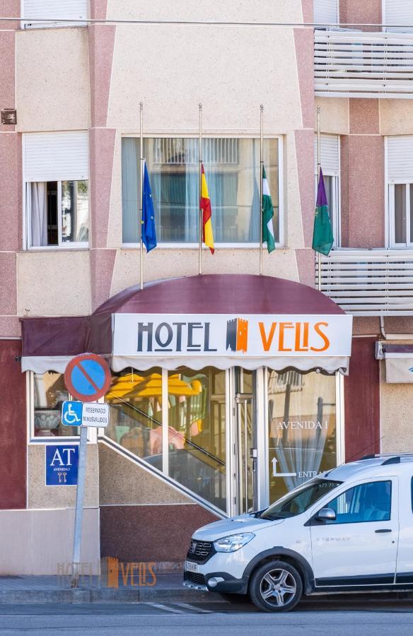 ולז-מאלגה Hotel Velis - Avenida I מראה חיצוני תמונה